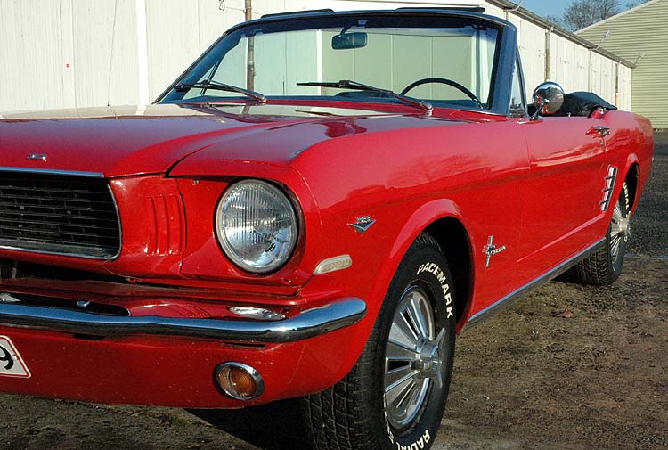 Ford Mustang Convertible 1966, synet og indregistreret